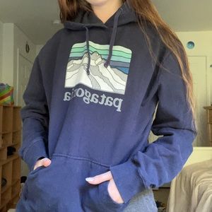 Patagonia navy blue sweatshirt